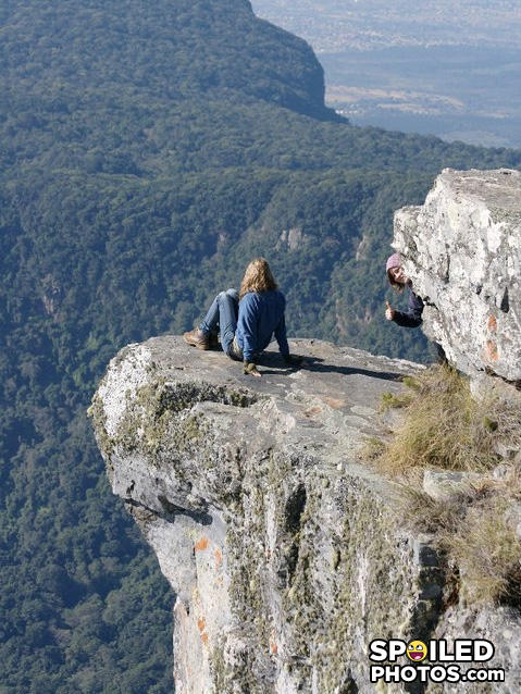 Cliffphotobomb