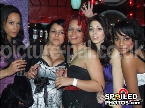 Girls_hand